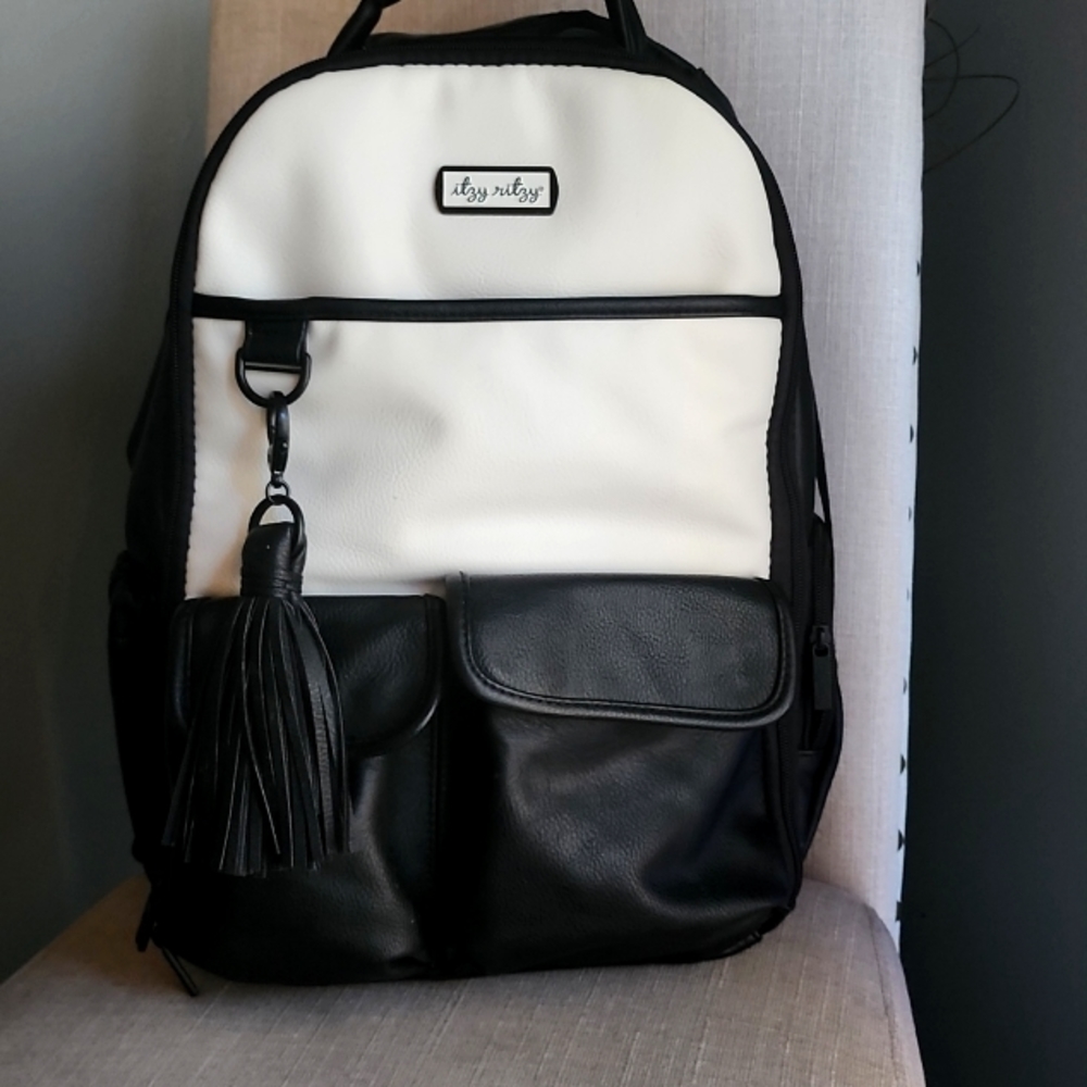 Itzy ritzy boss plus diaper bag